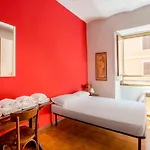 Apartment Latini's