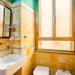 Apartment Latini's Rom